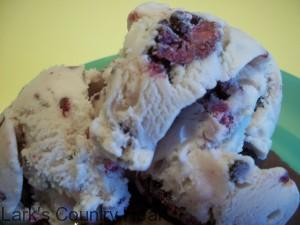 Blackberry Cheescake Ice Cream